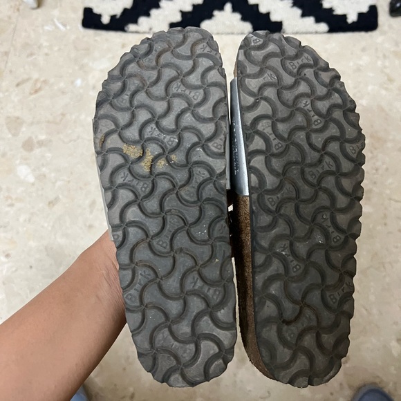 Barely used Birkenstock - not keen on more 5% discount ! It’s already low - Picture 5 of 8